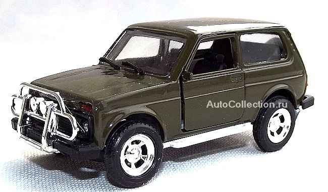 ВАЗ-21213 Нива с кенгурятником цвет хаки масштабная модель автомобиля